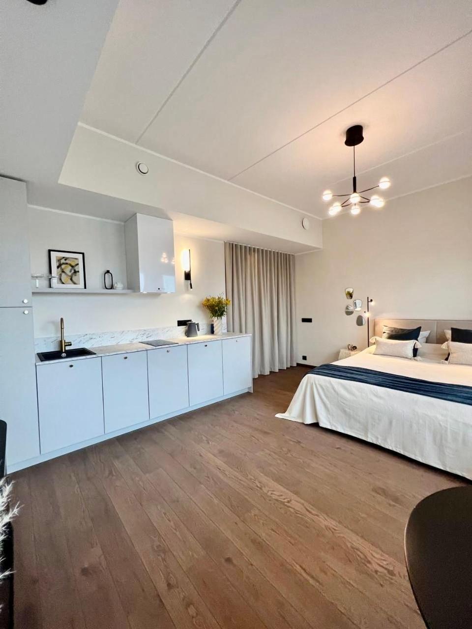 Elegance Apartment - City Centre Free Parking Ταλίν Εξωτερικό φωτογραφία