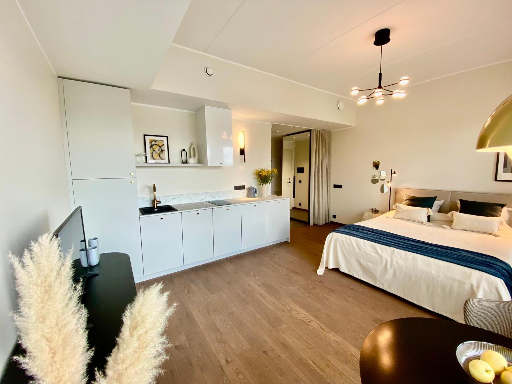 Elegance Apartment - City Centre Free Parking Ταλίν Εξωτερικό φωτογραφία